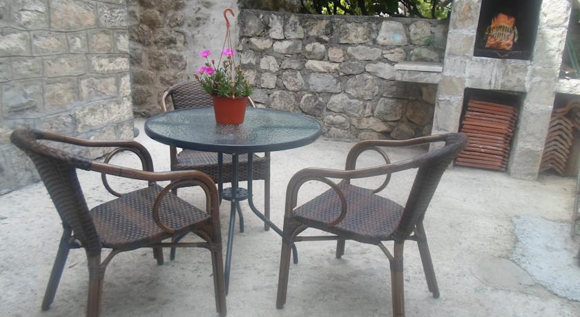 Savic Apartments Kotor Rum bild